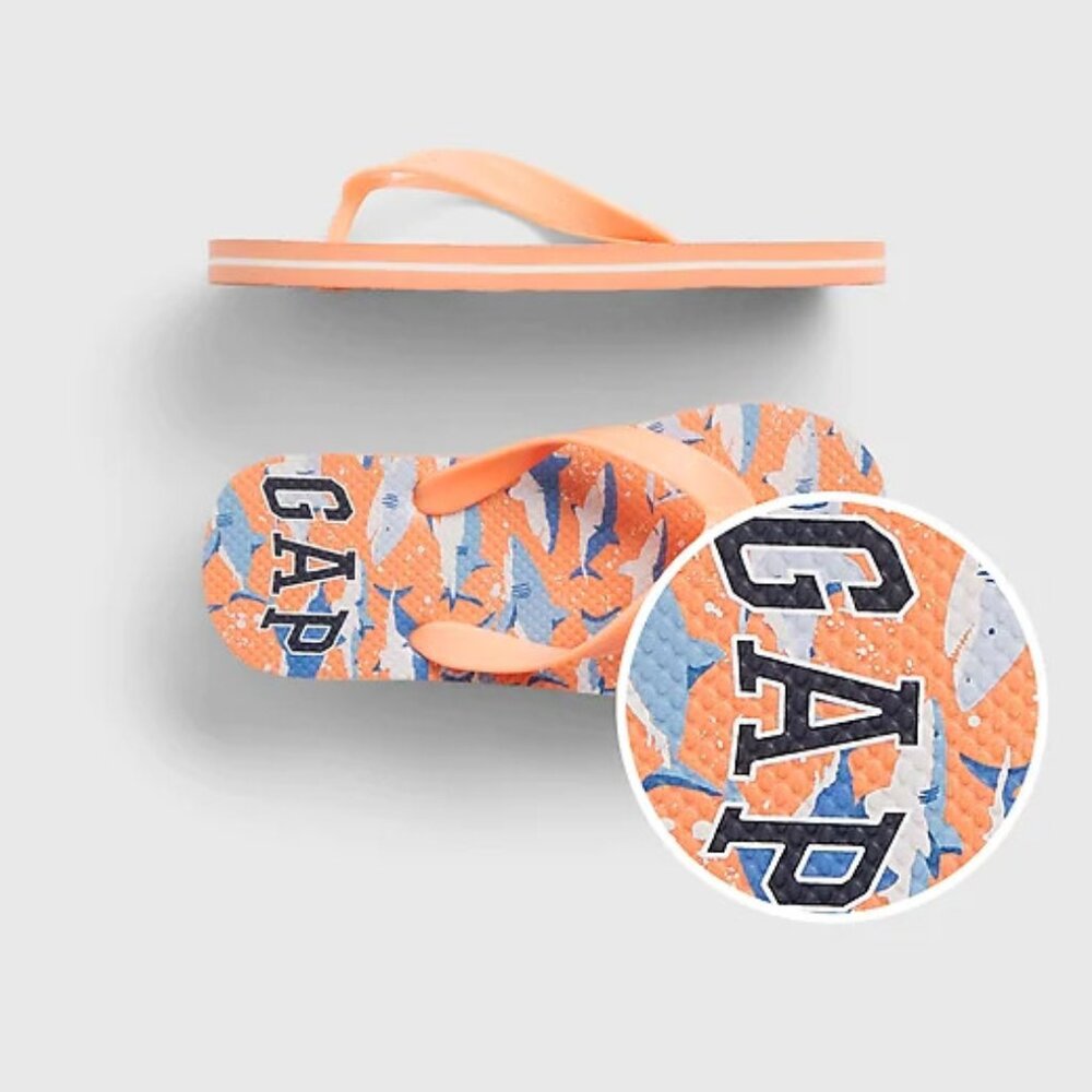 NWT GAP Kids Boys Sharks Gap Logo Flip Flops Thong Sandals Orange Boy Size 3/4
